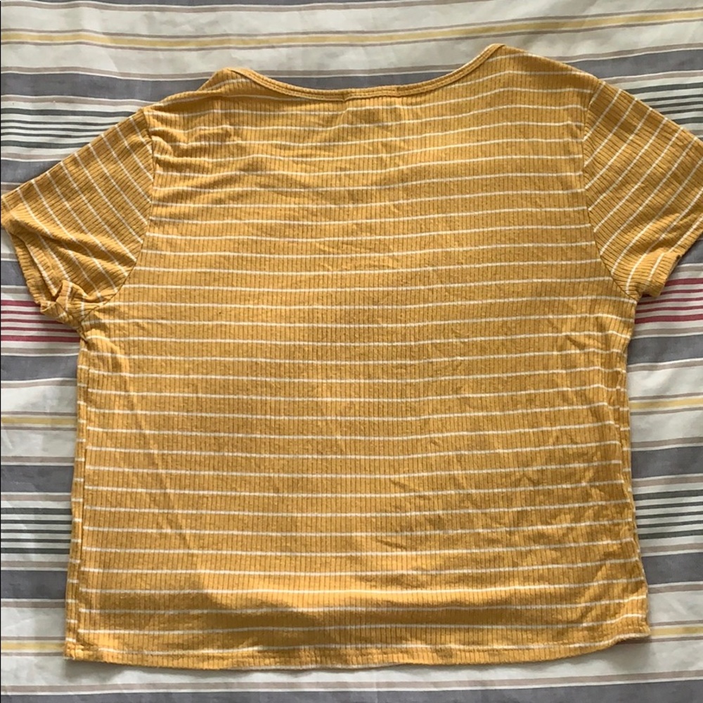 Crop top - Picture 2 of 2